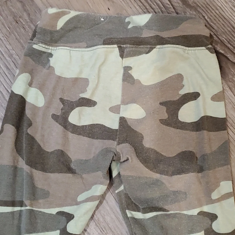 Justice Camo Leggings Size Small 7/8